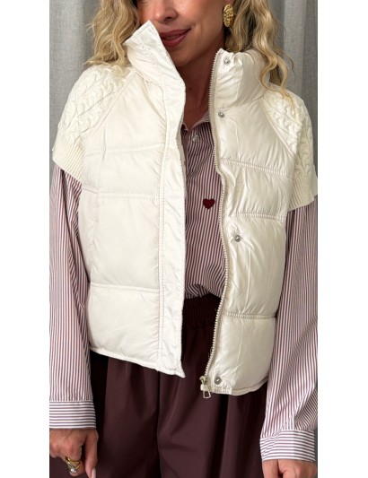 KNIT VEST