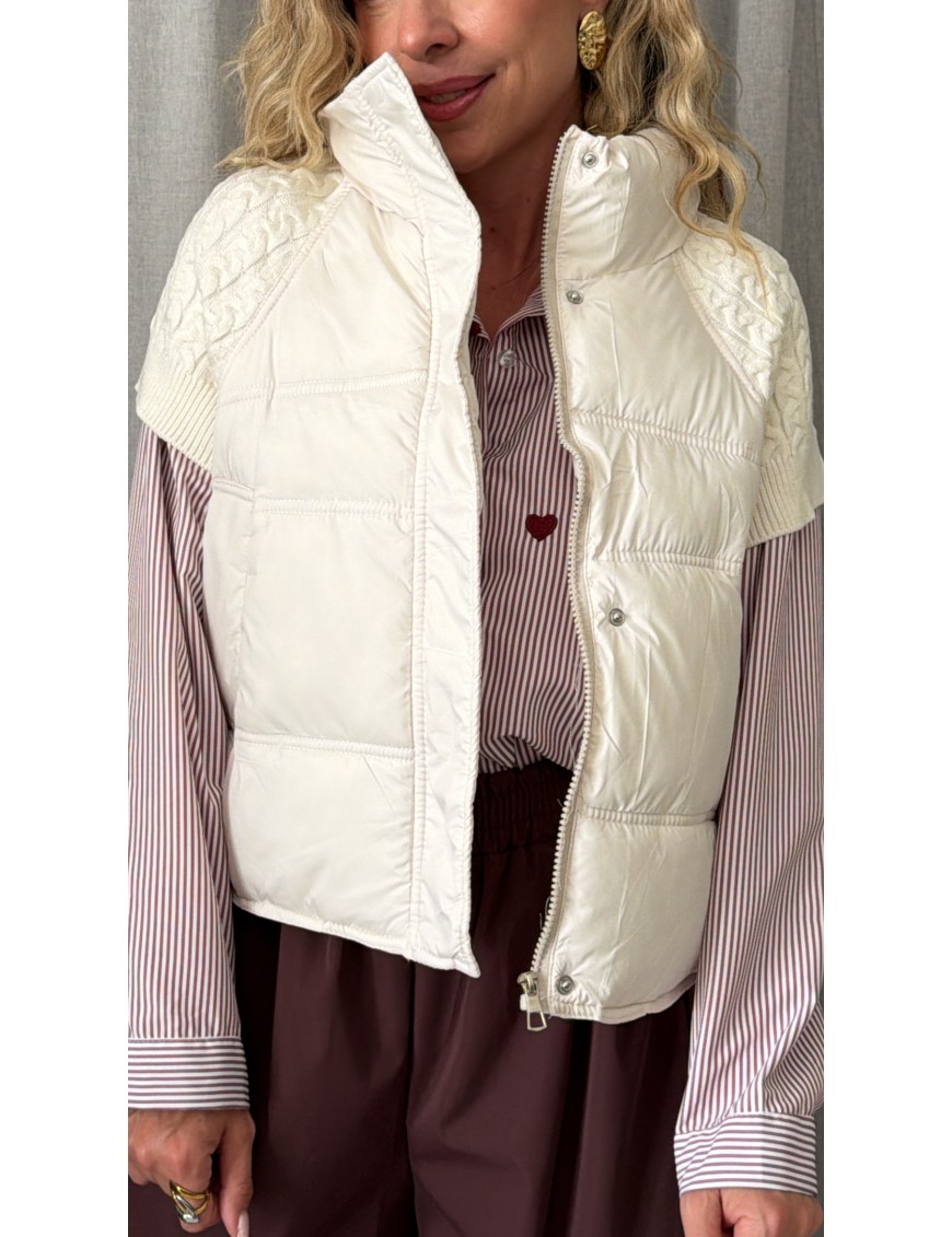 KNIT VEST