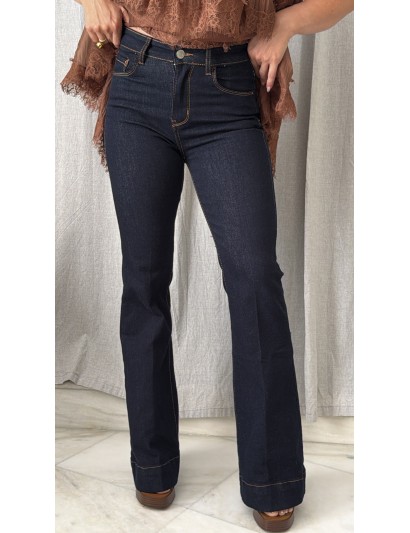 FLARE JEANS