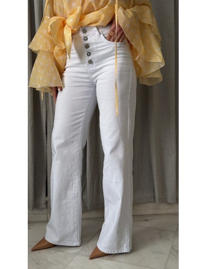 WHITE JEANS