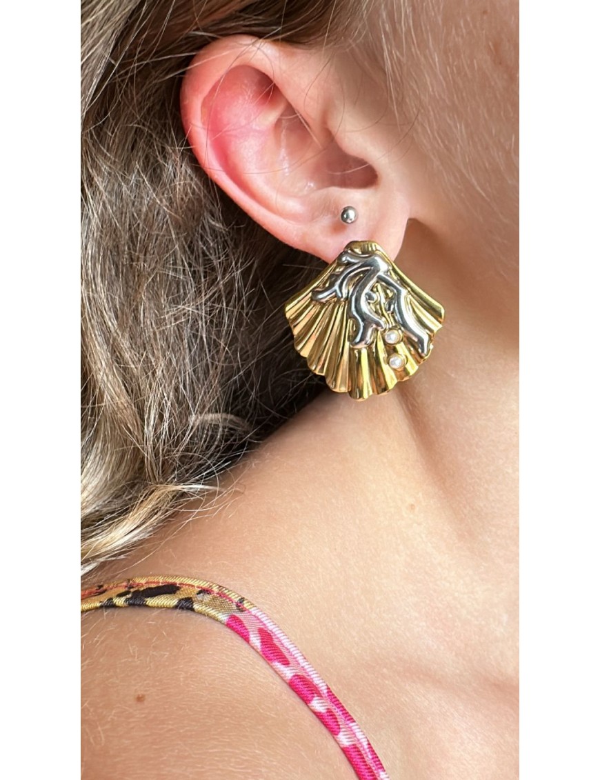 SHELL EARRING 